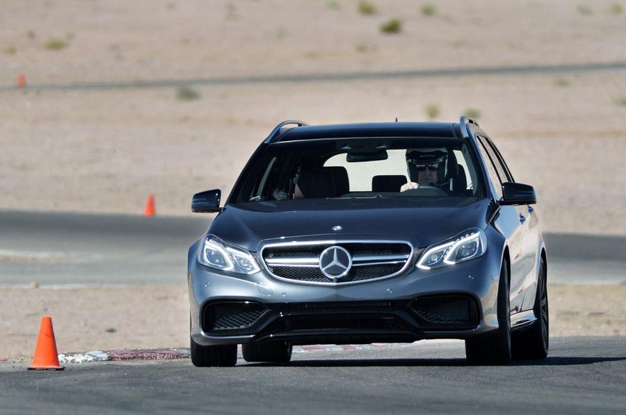  Mercedes-Benz E63 AMG S 4Matic Wagon 2014 года  (фото 7 из 11)